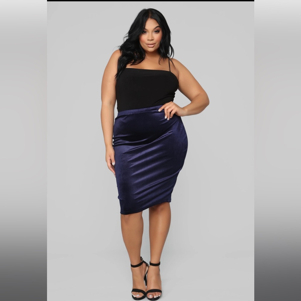 Fashion Nova NWT Softest Touch Velvet Skirt - Royal Blue 2X